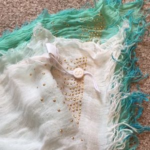 Real and white fade scarf